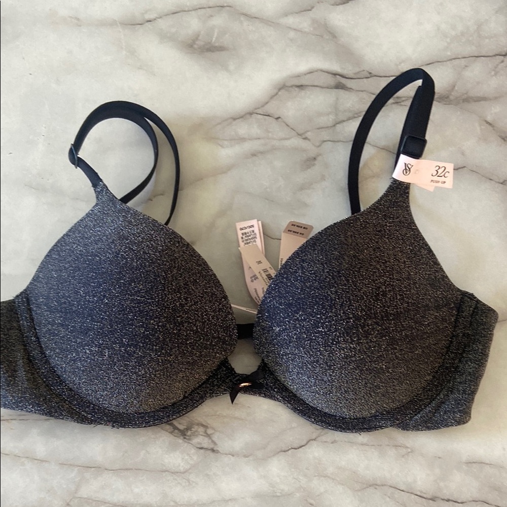 Victoria’s Secret body by Victoria, push-up bra 32C